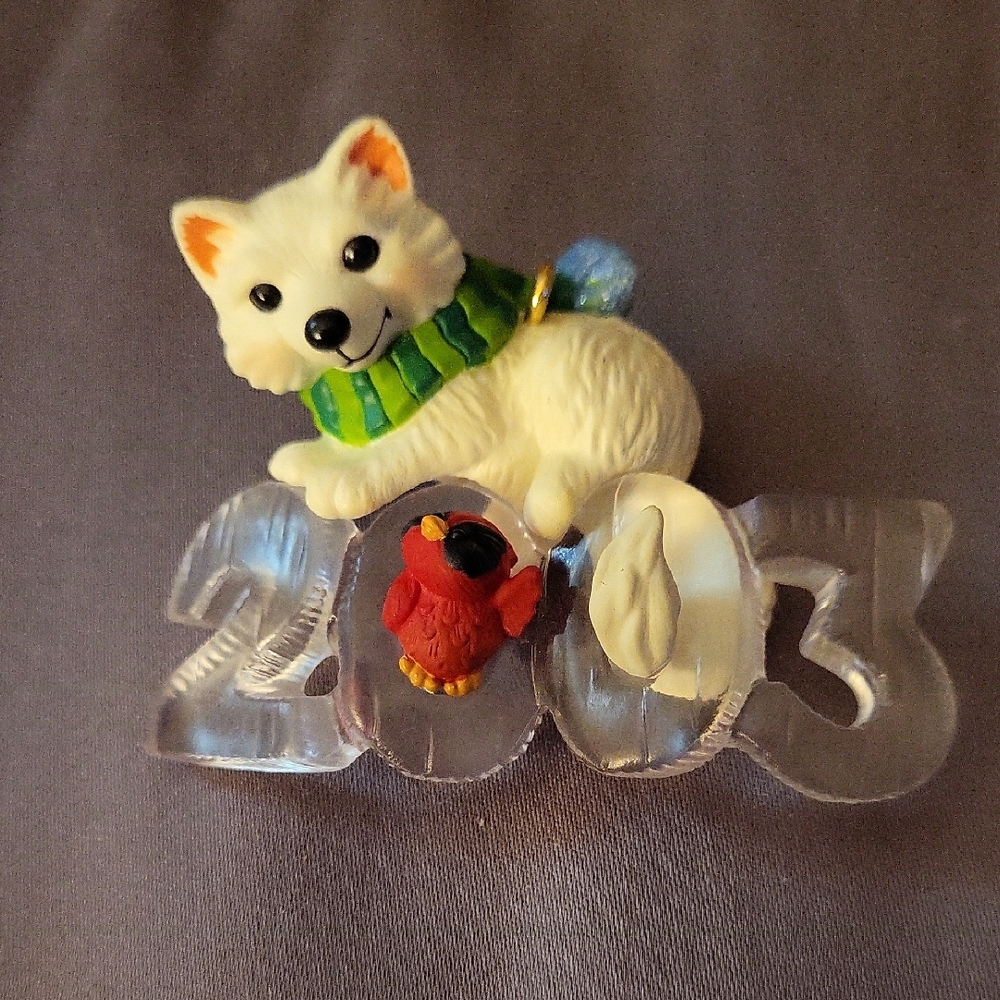 2003 Hallmark Keepsake Ornament - Cool Decade Series